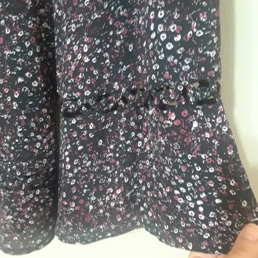 EUC Black and Pink Floral Blouse - Picture 3 of 6